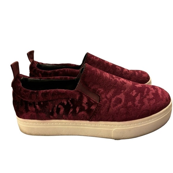 Circus by Sam Edelman Scotlyn Wine Animal Spot Velvet Slip On Sneaker Shoe 8.5 - Picture 4 of 12
